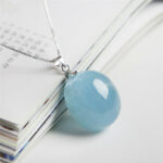 Pendentif en aigue-marine naturelle bleue