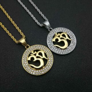 Pendentif rond Om en deux couleurs serti de zircons